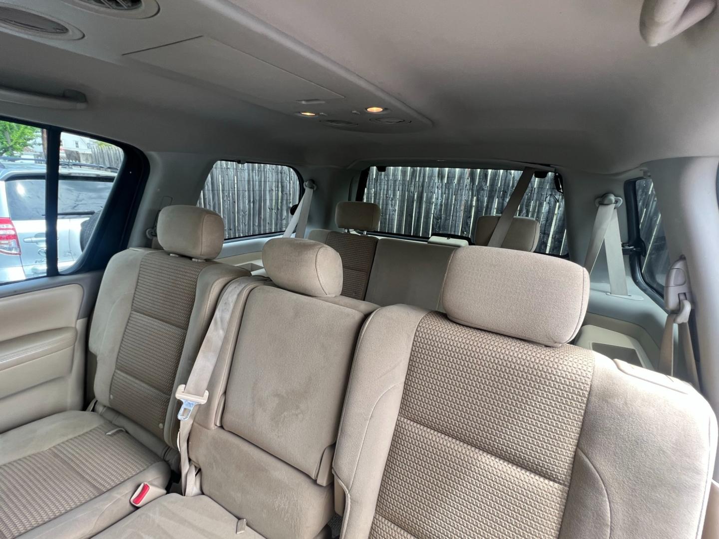 2008 White /beige Nissan Armada LE 4WD (5N1AA08C48N) with an 5.6L V8 DOHC 32V engine, located at 1018 Brunswick Ave, Trenton, NJ, 08638, (609) 989-0900, 40.240086, -74.748085 - This Nissan Armada has just been serviced and is ready to go! Very Clean and available for delivery right away! - Photo#9